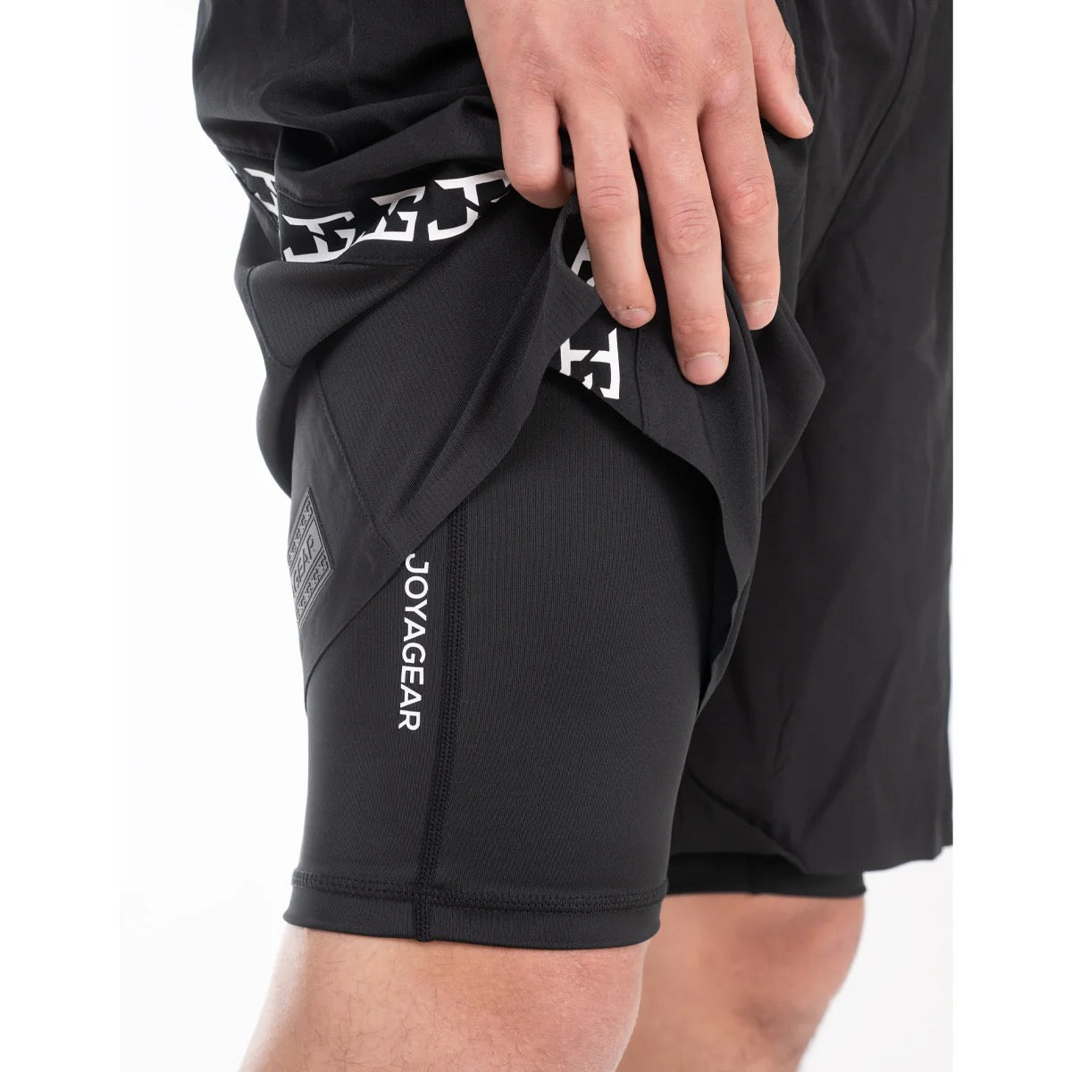 Waarom Rashguards en Leggings Onmisbaar Zijn in Elke Sport