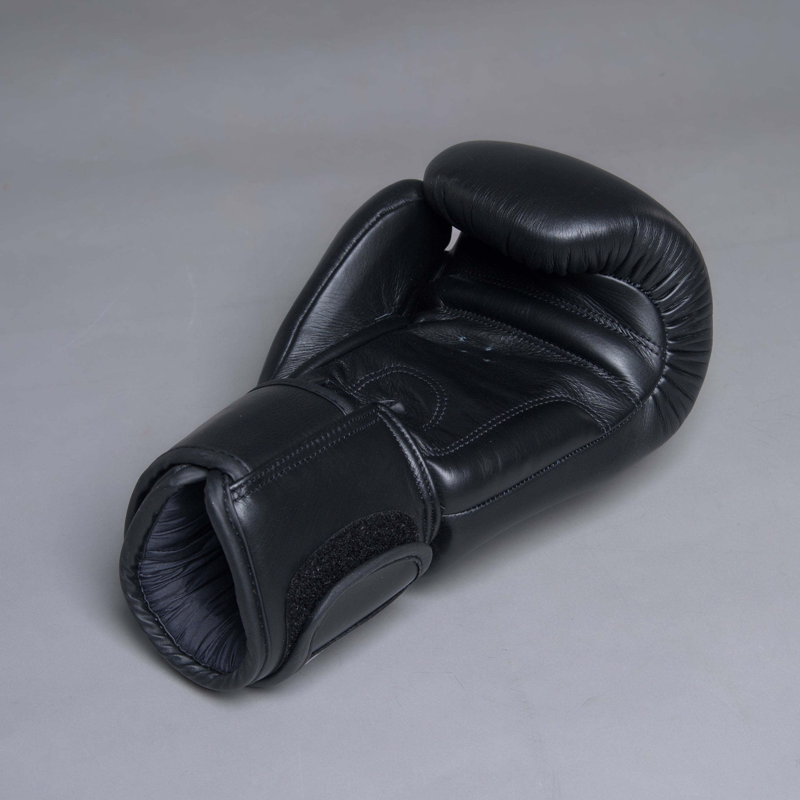 Joyagear Siam Boxhandschuhe Schwarz/Weiß