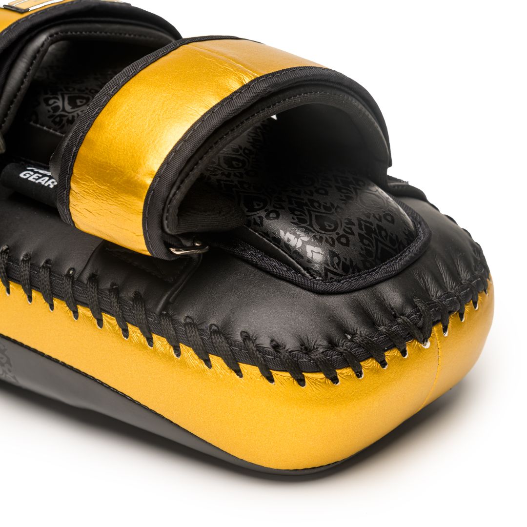 Joyagear X Windy Thai Pads Schwarz/Gold