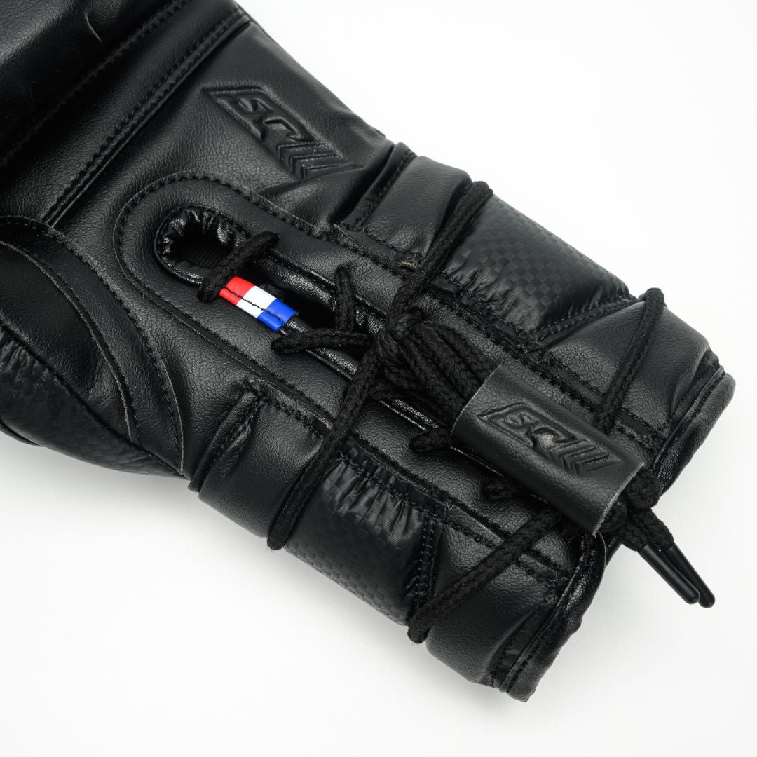 ConvertOut-Resized-Joya_Performance_gloves-9988.jpg
