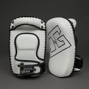 Joyagear Strike Kompakt Thai Pads Weiß
