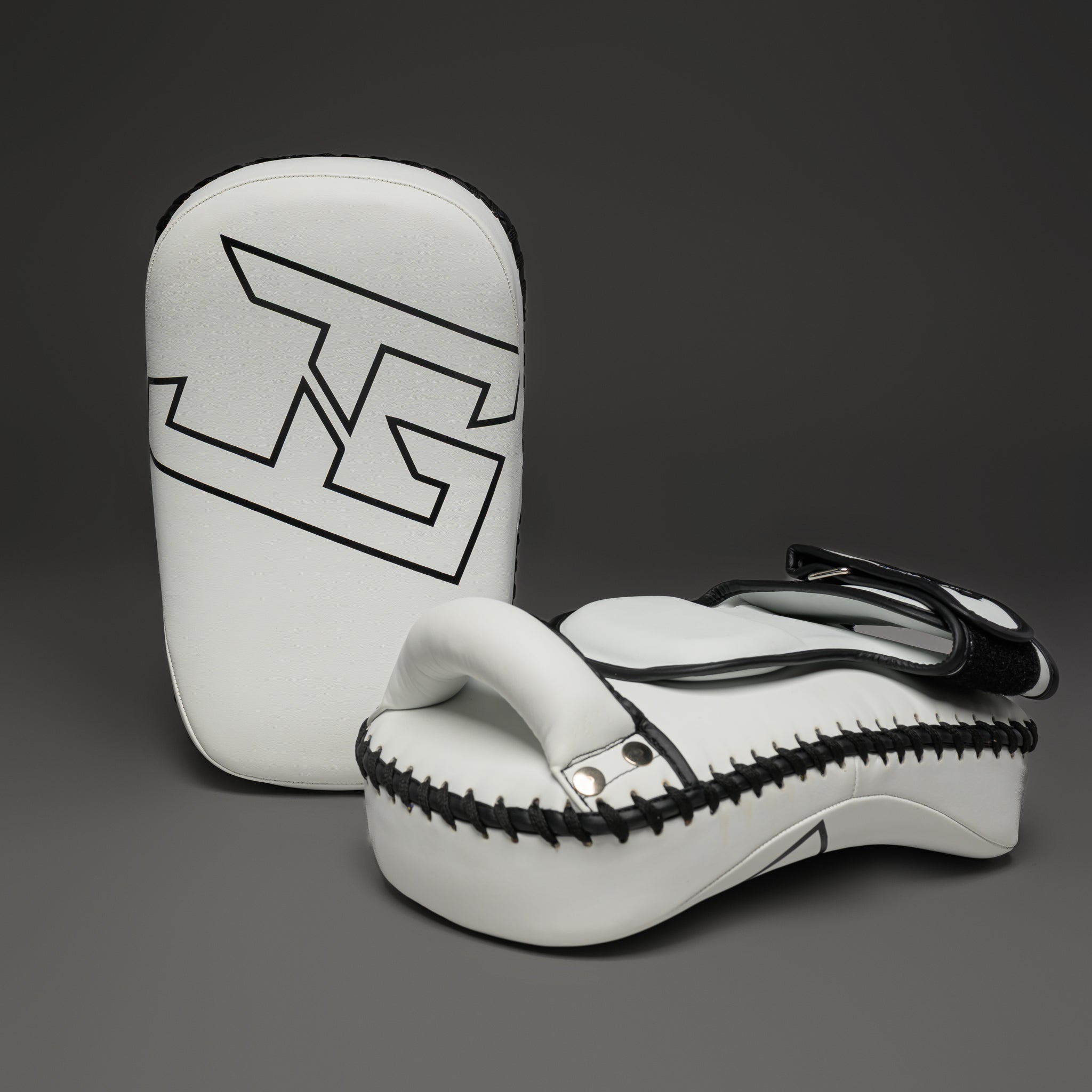 Joyagear Strike Kompakt Thai Pads Weiß
