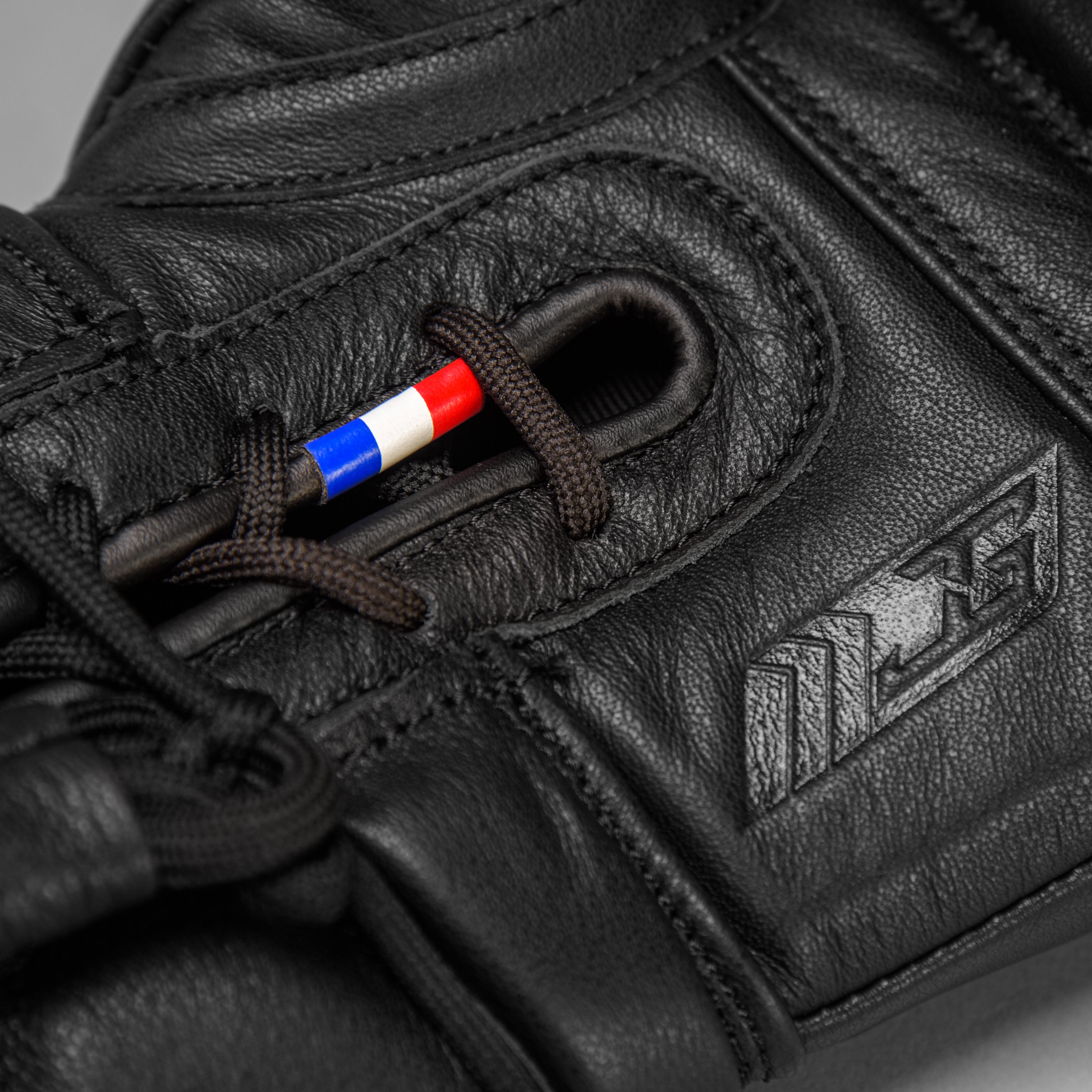 Joyagear Elite Performance Schnür-Boxhandschuhe Leder Schwarz