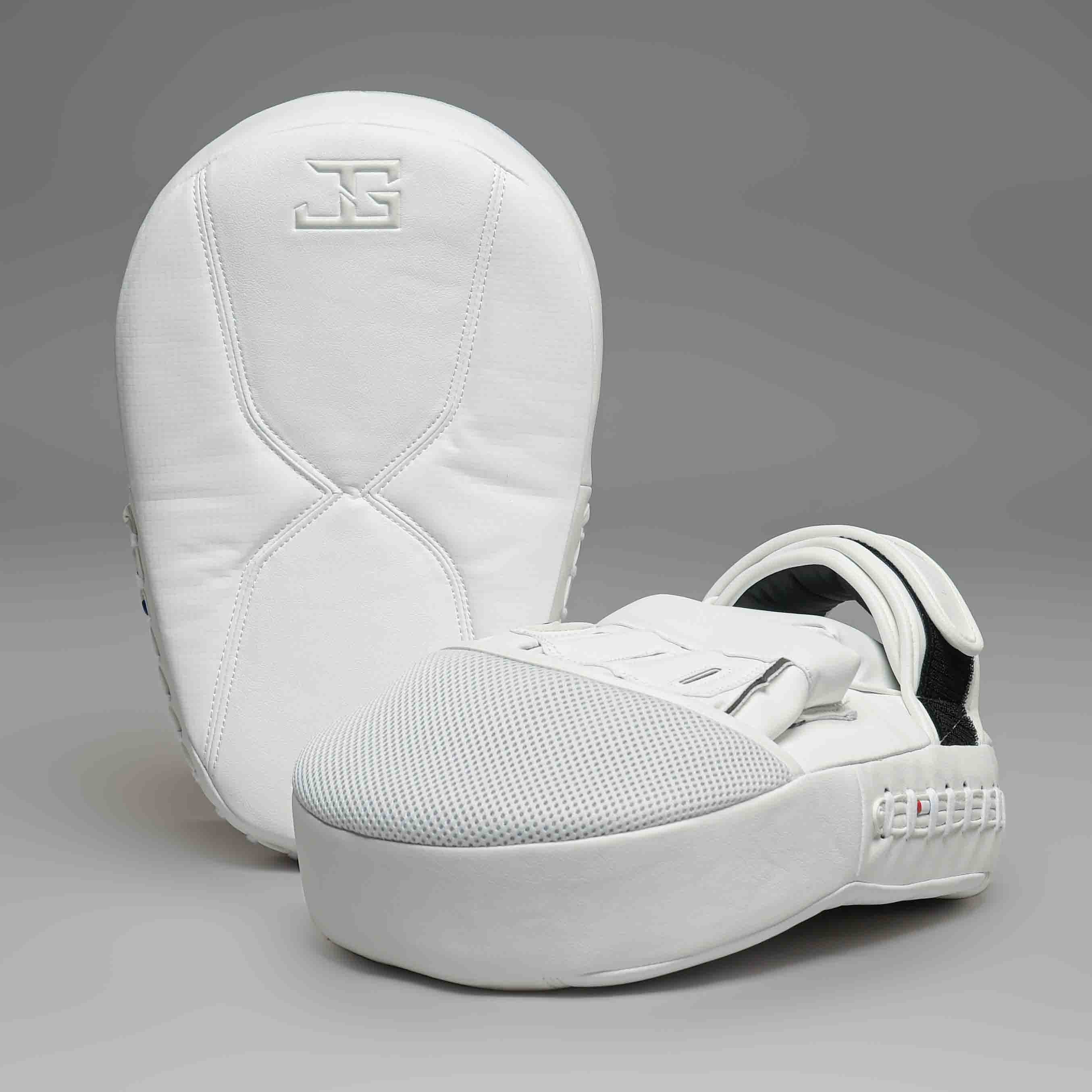 Pads_-_performance_WH_Focus_small--4.jpg