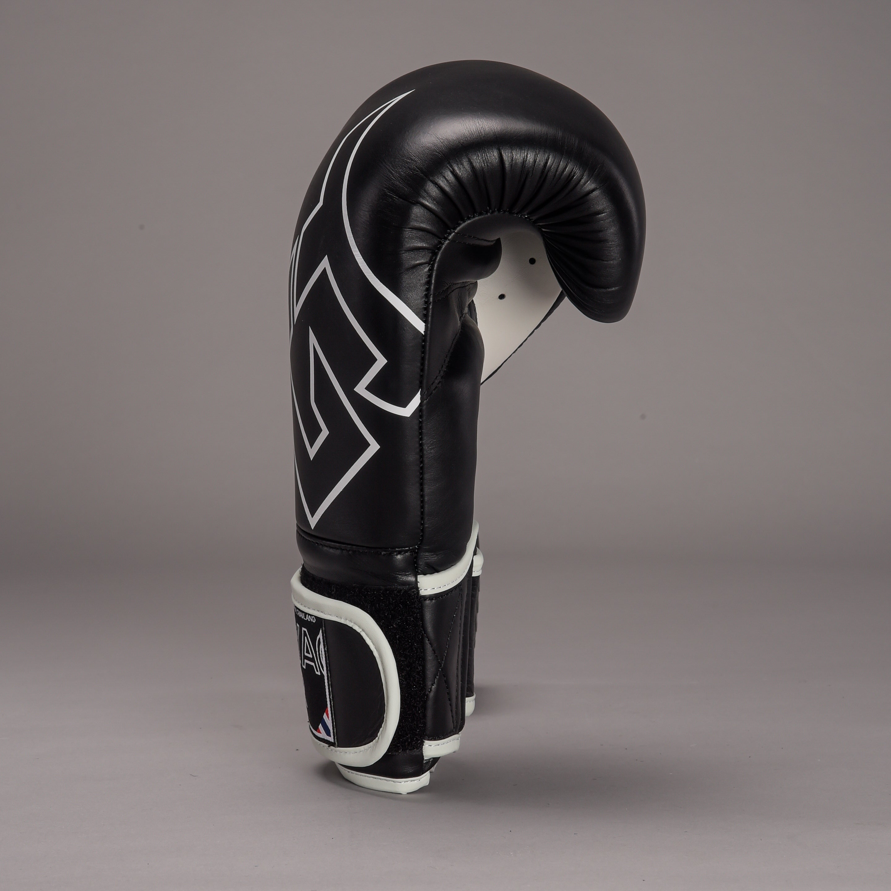 Joya Strike (Kick-)Boxhandschuhe - Schwarz/Weiß
