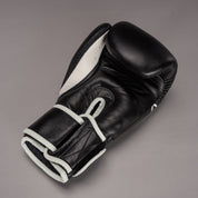 Joya Strike (Kick-)Boxhandschuhe - Schwarz/Weiß