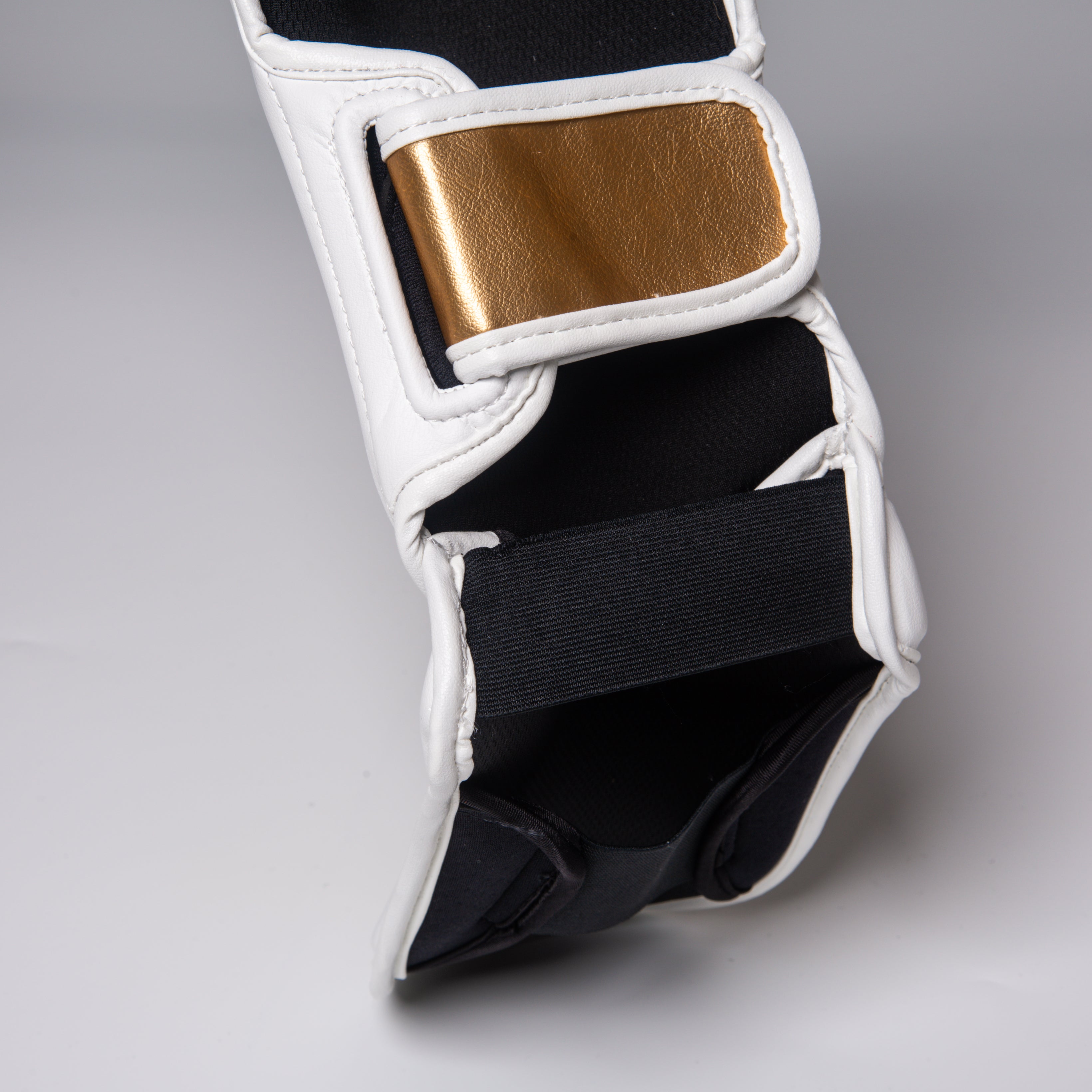 Joyagear Performance Schienbeinschoner Weiß/Gold