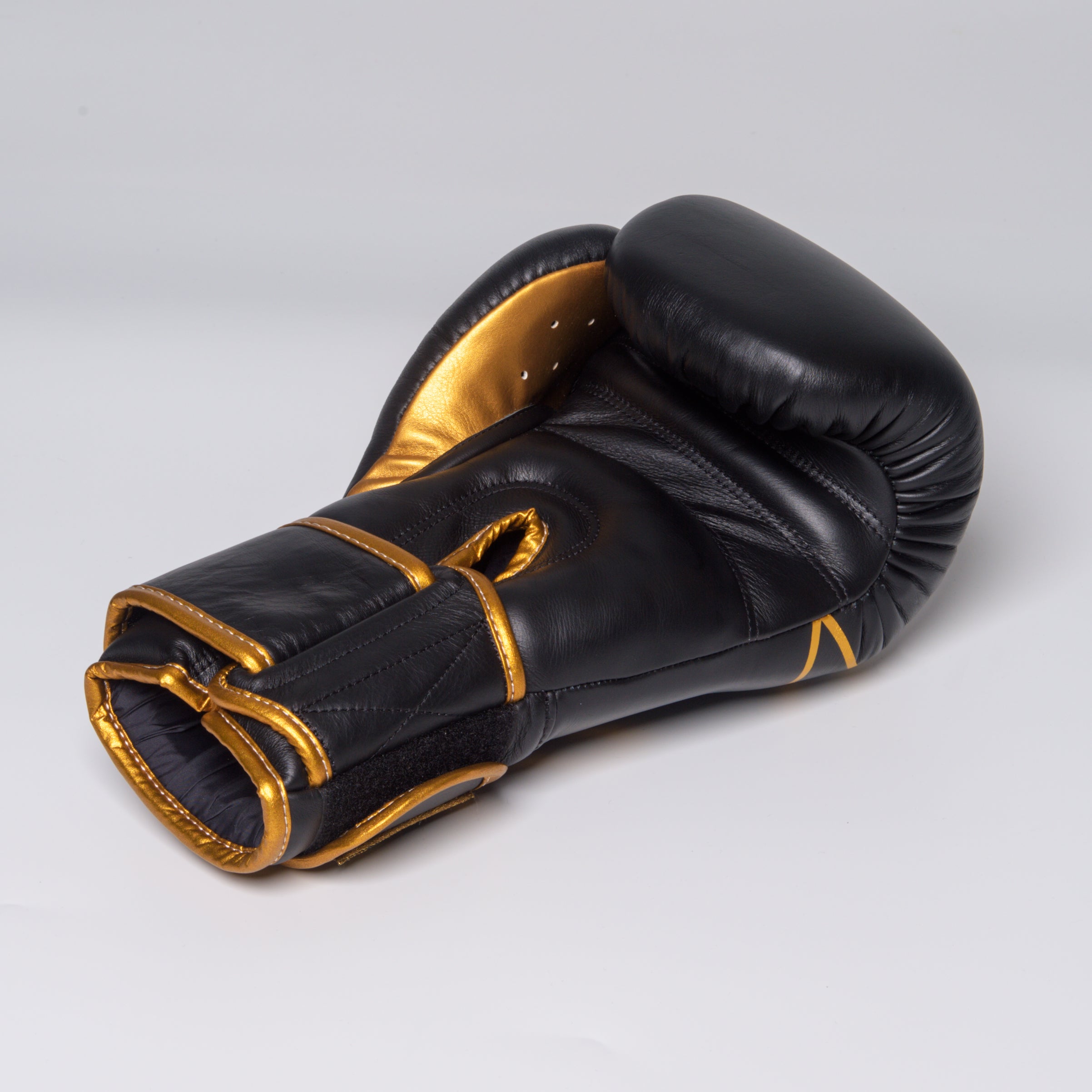 Joya Strike (Kick-)Boxhandschuhe - Schwarz/Gold